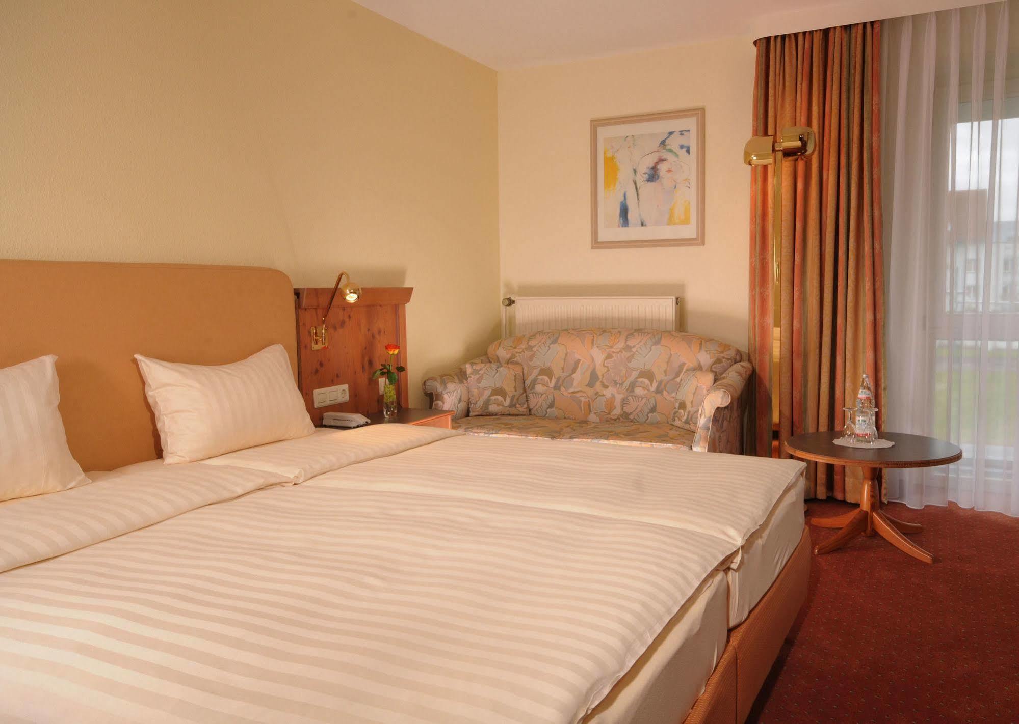 Parkhotel Weingarten Weingarten  Εξωτερικό φωτογραφία